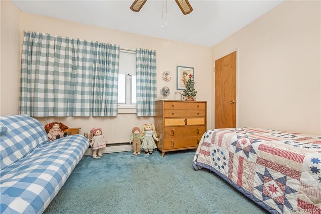 10 Leanore Drive, Farmingdale, NY 11735