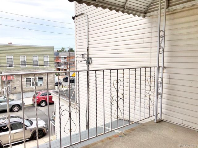 82-03 54th Avenue 2nd Fl, Elmhurst, NY 11373