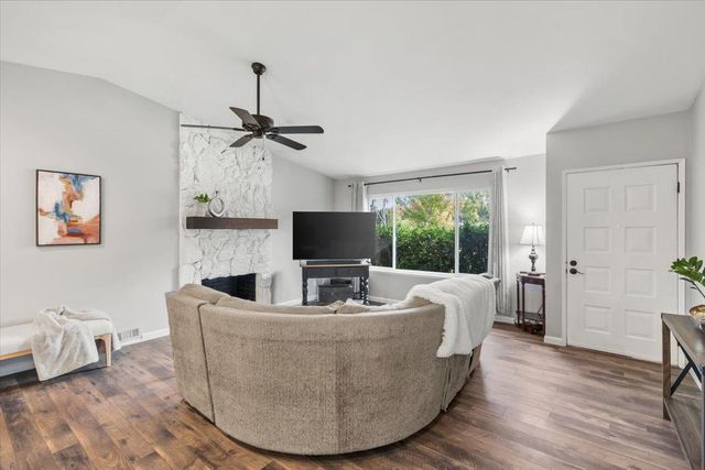 2660 Summerfield Dr, West Sacramento, CA 95691