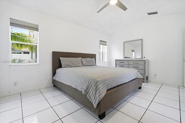 628 Stanton Dr, Weston, FL 33326