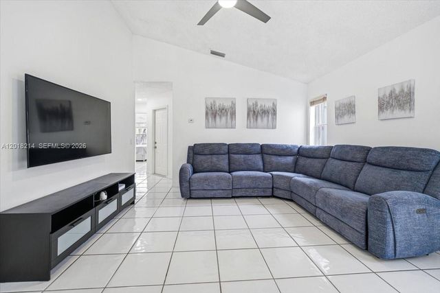 628 Stanton Dr, Weston, FL 33326