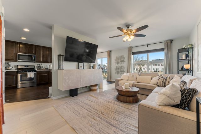 740 Florence Street, Hampshire, IL 60140