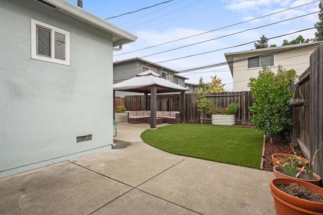 1557 Ebener Street 1555, Redwood City, CA 94061