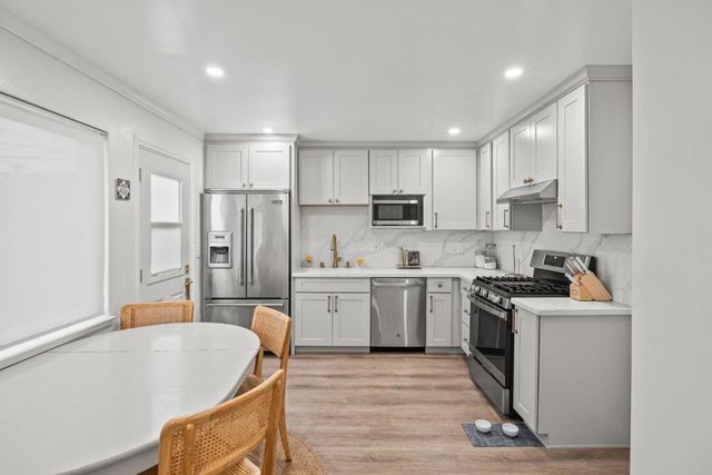 1557 Ebener Street 1555, Redwood City, CA 94061