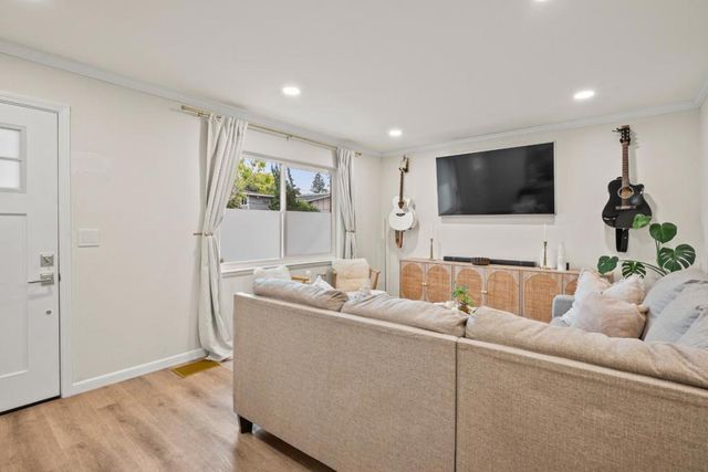 1557 Ebener Street 1555, Redwood City, CA 94061