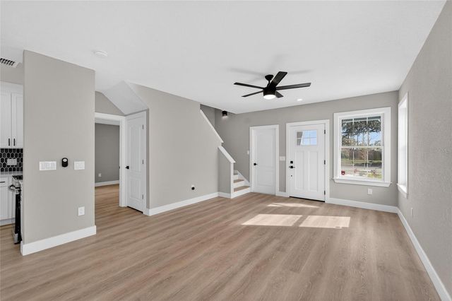 1112 LAKE SHORE RANCH DRIVE, Seffner, FL 33584