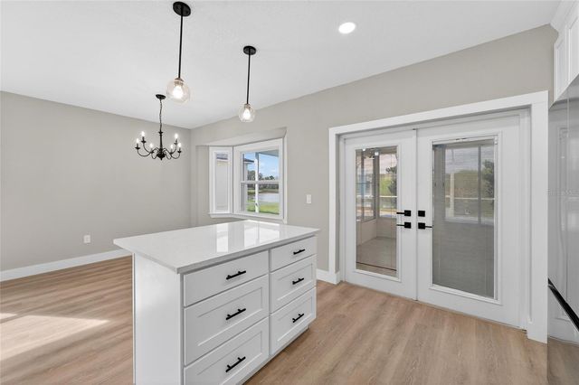 1112 LAKE SHORE RANCH DRIVE, Seffner, FL 33584