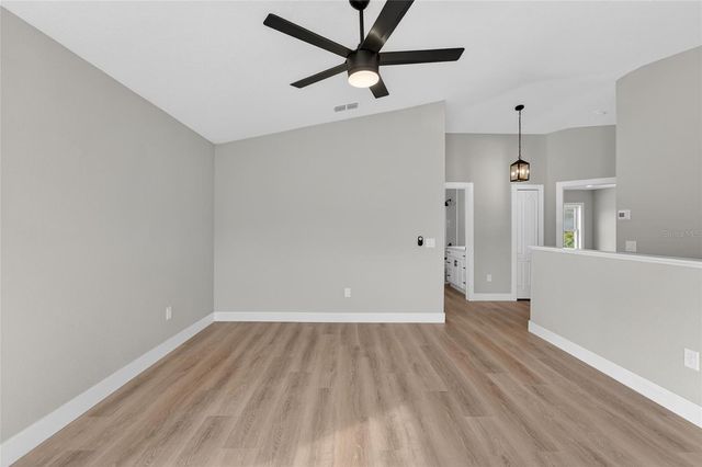 1112 LAKE SHORE RANCH DRIVE, Seffner, FL 33584