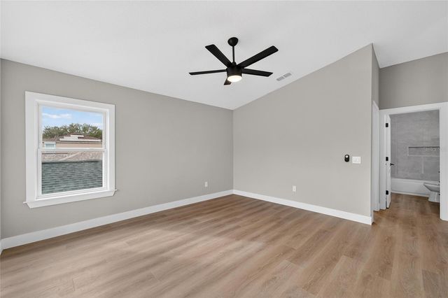 1112 LAKE SHORE RANCH DRIVE, Seffner, FL 33584