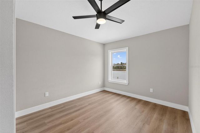 1112 LAKE SHORE RANCH DRIVE, Seffner, FL 33584