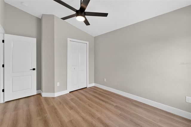 1112 LAKE SHORE RANCH DRIVE, Seffner, FL 33584