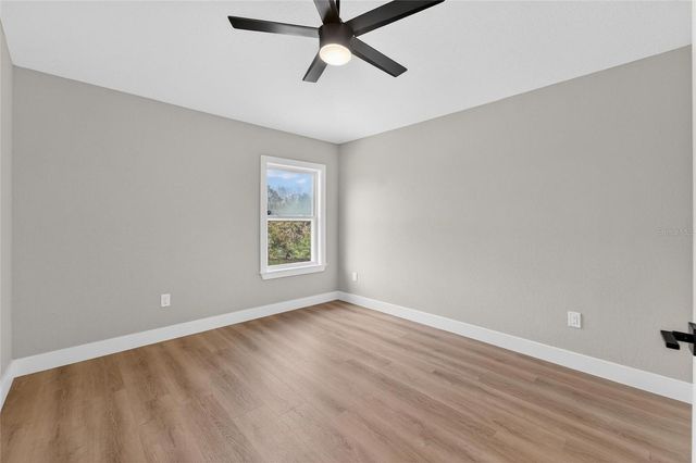 1112 LAKE SHORE RANCH DRIVE, Seffner, FL 33584