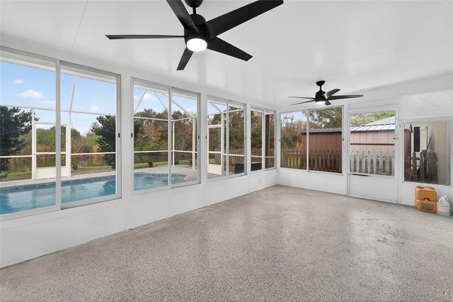 1112 LAKE SHORE RANCH DRIVE, Seffner, FL 33584