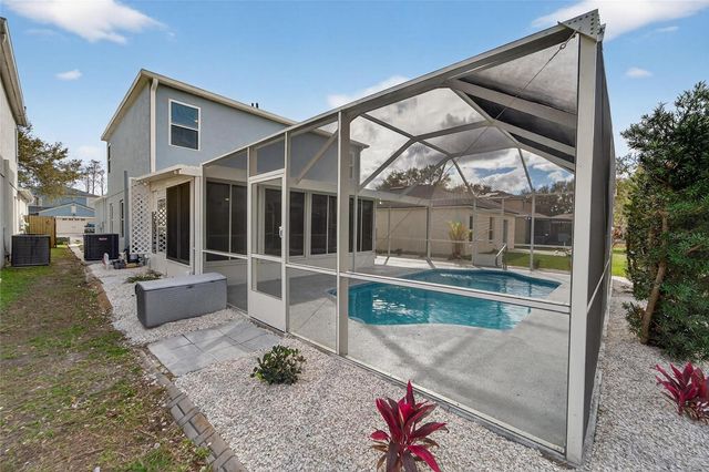 1112 LAKE SHORE RANCH DRIVE, Seffner, FL 33584