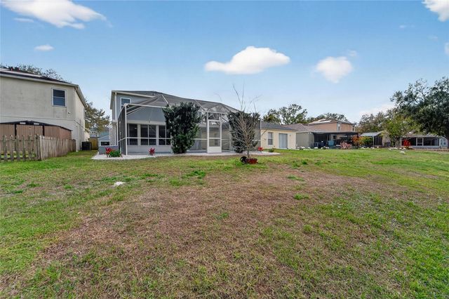 1112 LAKE SHORE RANCH DRIVE, Seffner, FL 33584