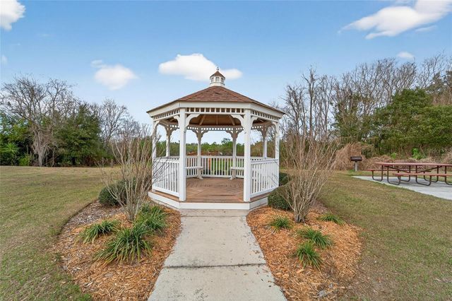 1112 LAKE SHORE RANCH DRIVE, Seffner, FL 33584