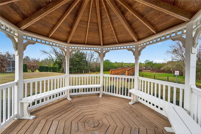 1112 LAKE SHORE RANCH DRIVE, Seffner, FL 33584