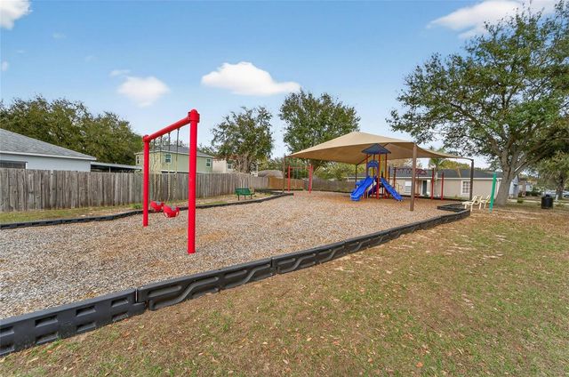 1112 LAKE SHORE RANCH DRIVE, Seffner, FL 33584