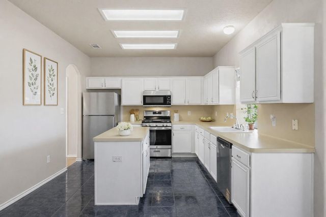 4907 Sienna Heights Lane, Pasadena, TX 77505