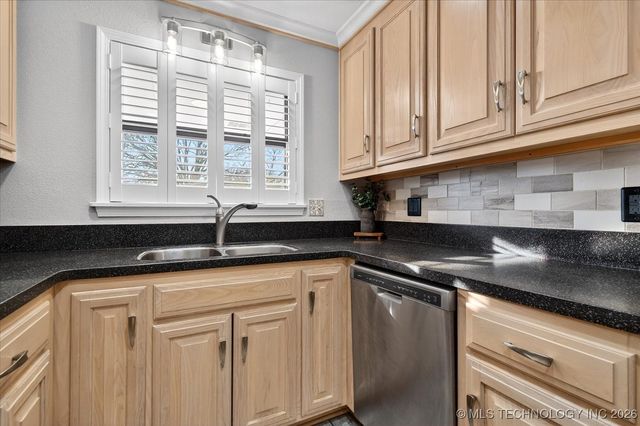 1516 Harris Drive, Bartlesville, OK 74006