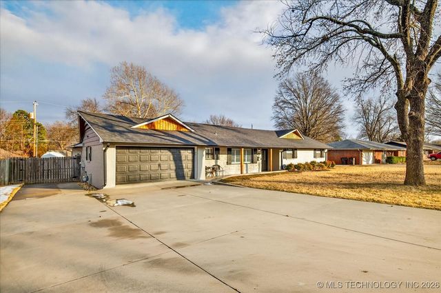 1516 Harris Drive, Bartlesville, OK 74006