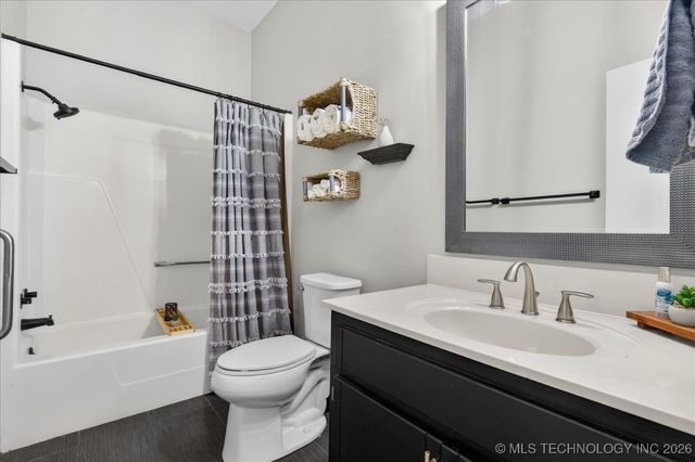 1516 Harris Drive, Bartlesville, OK 74006