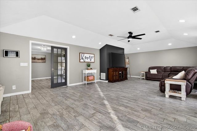 1516 Harris Drive, Bartlesville, OK 74006