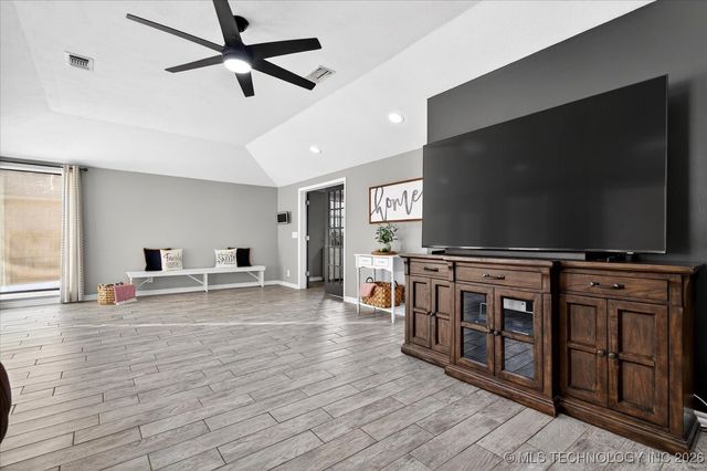 1516 Harris Drive, Bartlesville, OK 74006