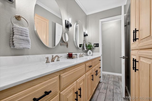 1516 Harris Drive, Bartlesville, OK 74006