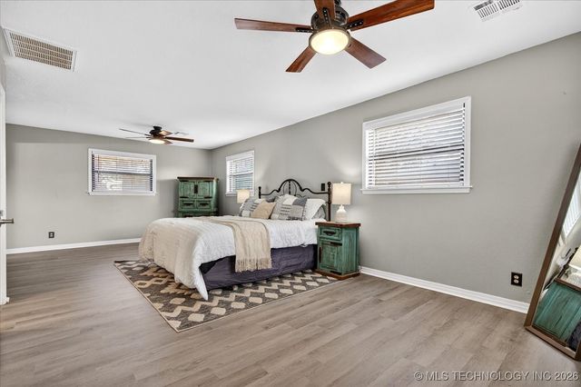 1516 Harris Drive, Bartlesville, OK 74006