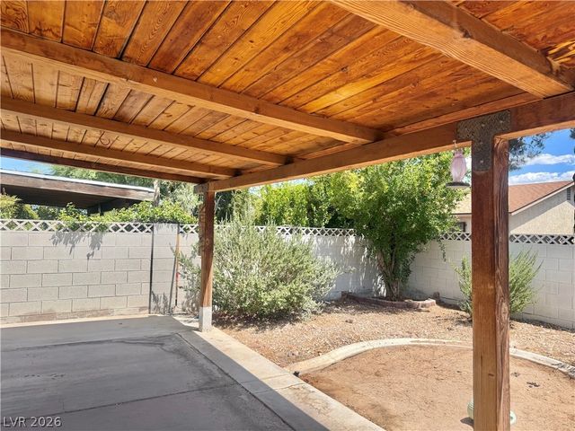 6461 West Viking Road, Las Vegas, NV 89103