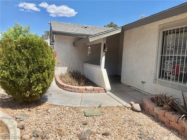 6461 West Viking Road, Las Vegas, NV 89103