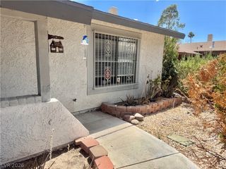 6461 West Viking Road, Las Vegas, NV 89103
