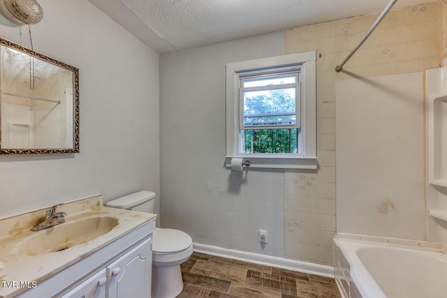 632 Beaver Creek Road, Bluff City, TN 37618