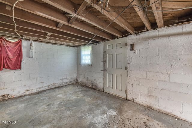 632 Beaver Creek Road, Bluff City, TN 37618