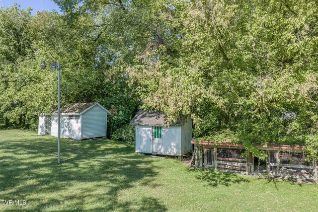 632 Beaver Creek Road, Bluff City, TN 37618