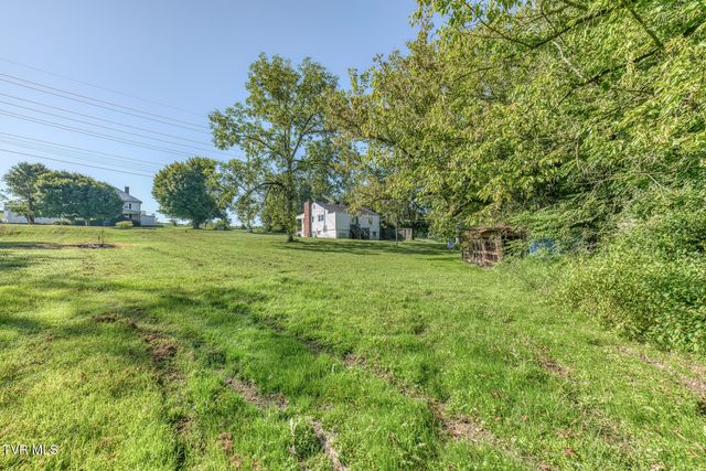 632 Beaver Creek Road, Bluff City, TN 37618