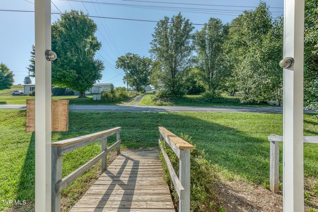 632 Beaver Creek Road, Bluff City, TN 37618