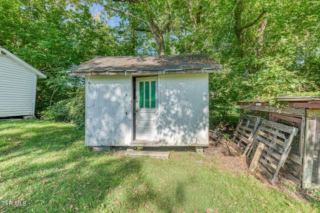 632 Beaver Creek Road, Bluff City, TN 37618