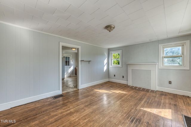 632 Beaver Creek Road, Bluff City, TN 37618