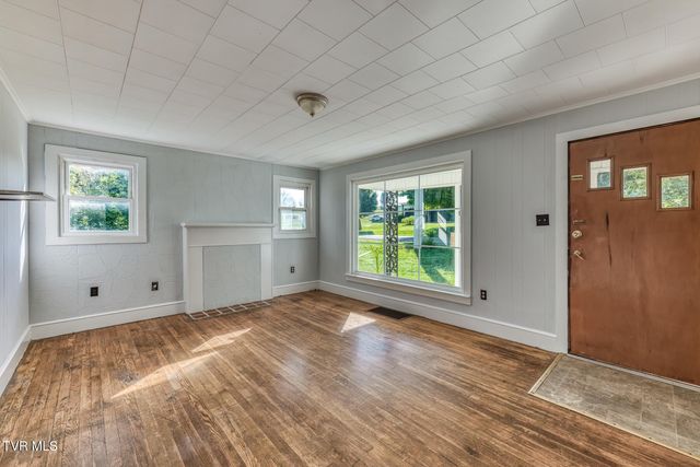 632 Beaver Creek Road, Bluff City, TN 37618