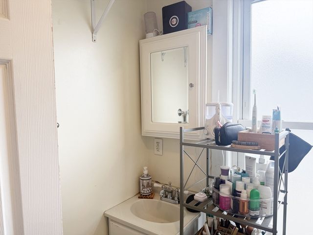 37 Prospect Street Ave 2, Waltham, MA 02453