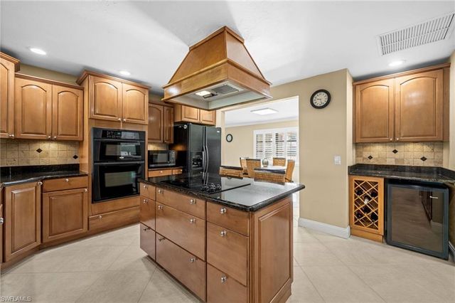 4165 Prestwick CT, North Fort Myers, FL 33903