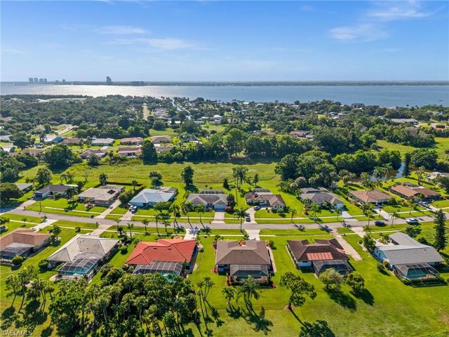 4165 Prestwick CT, North Fort Myers, FL 33903