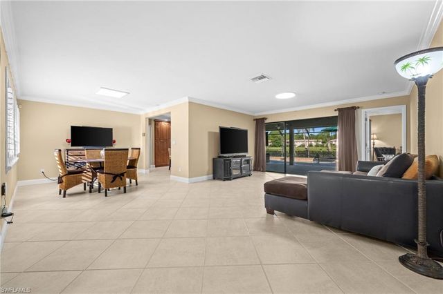 4165 Prestwick CT, North Fort Myers, FL 33903
