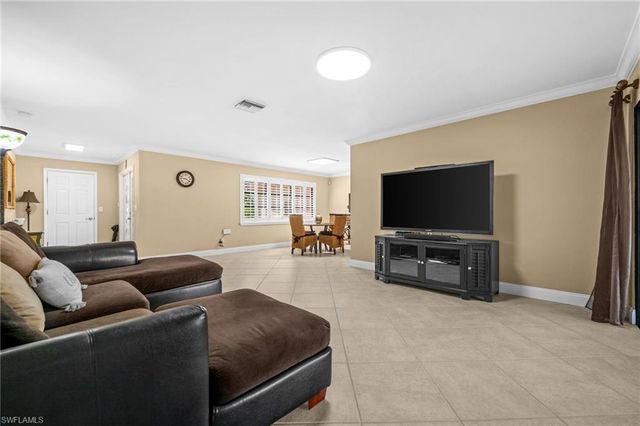 4165 Prestwick CT, North Fort Myers, FL 33903