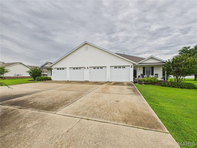 1110 State Highway AD, Dexter, MO 63841