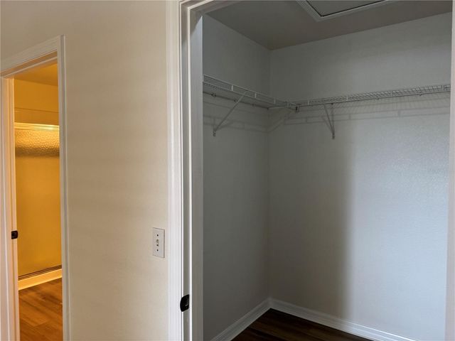 1130 VILLAGIO CIRCLE 208, Sarasota, FL 34237