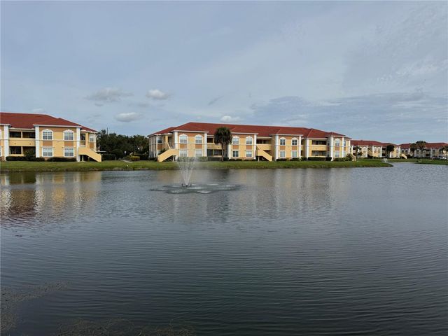 1130 VILLAGIO CIRCLE 208, Sarasota, FL 34237