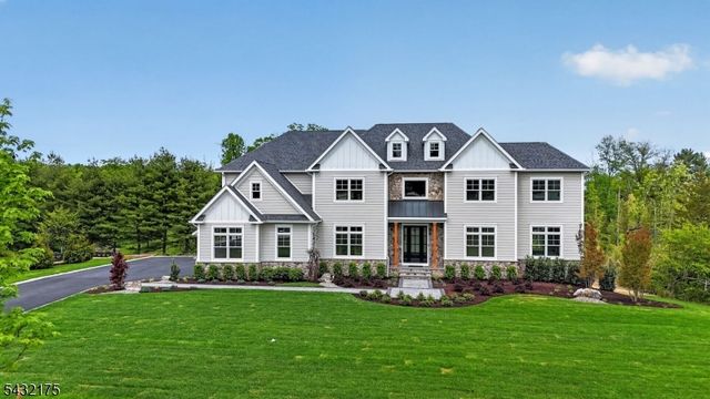 2 Ravinn Lane, Warren Twp., NJ 07059